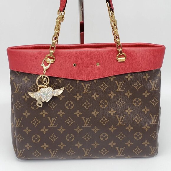 Authentic Louis Vuitton Lock & Key with unbranded Bagcharm, Keycharm, Keychain - Picture 9 of 9